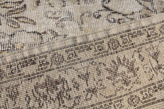 XL Vintage Turkish Accent Area Rug 5.9 x 8.1 ft