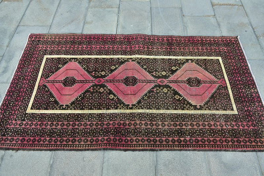 Vintage Turkish Accent Area rug 3.2 x 5.9 ft
