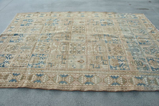 XL Vintage Turkish Accent Area Rug 6.6 x 9.6 ft
