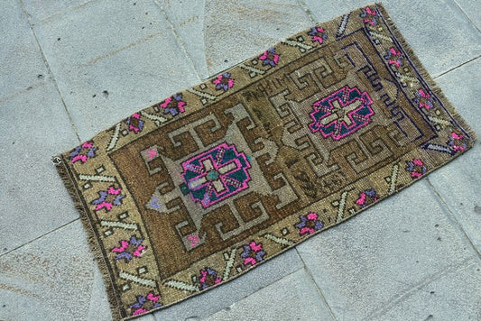 Vintage Turkish Mini Rug 1.4 x 2.6 ft