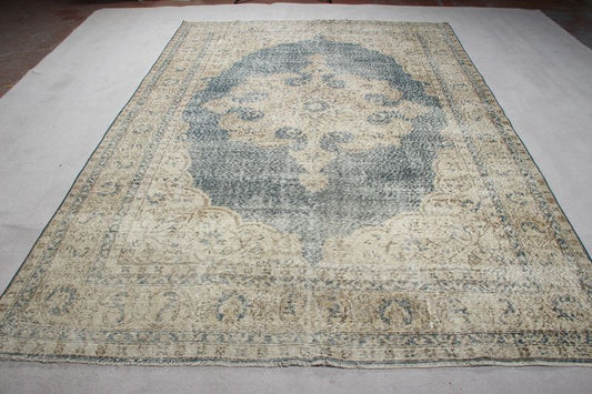 XL Vintage Turkish Accent Area Rug 7.2 x 10.2 ft