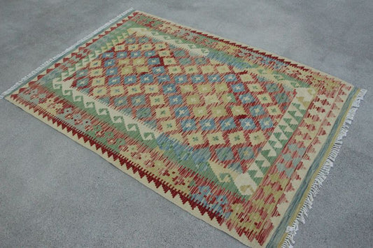 Vintage Turkish Accent Area rug 3.9 x 5.9 ft