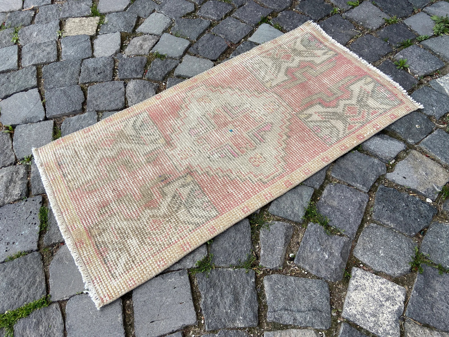 Vintage Turkish Mini Rug 2.7 x 4 ft