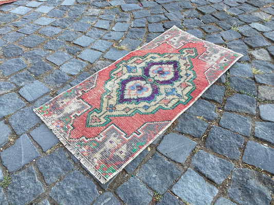 Vintage Turkish Mini Rug 1.4 x 2.8 ft