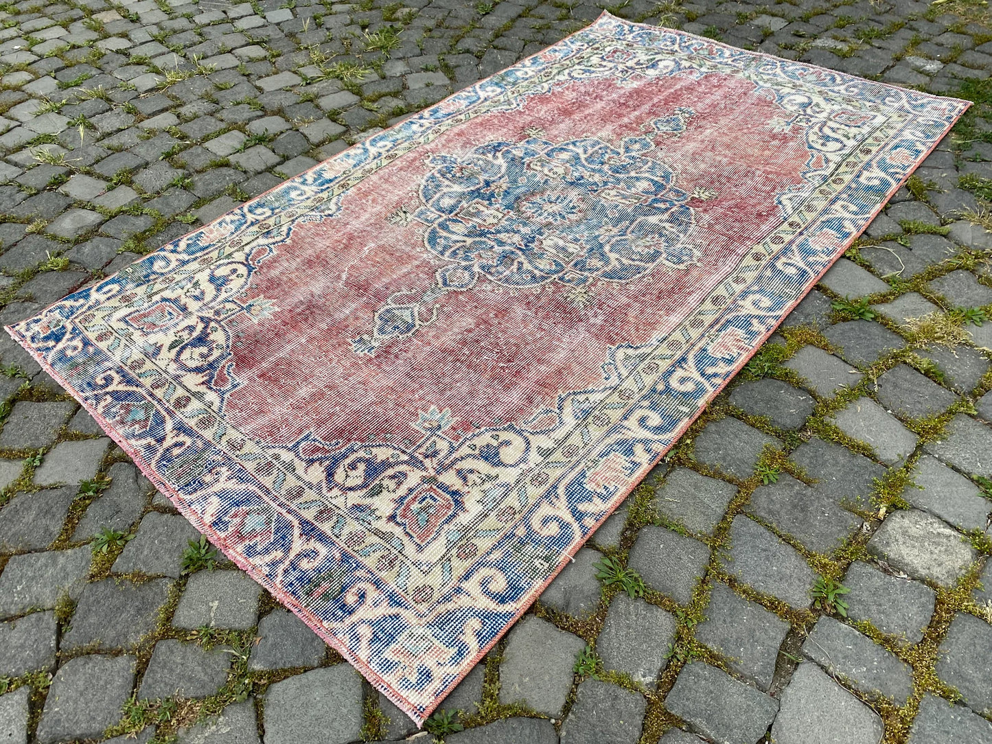 Vintage Turkish Accent Area rug 3.5 x 6.2 ft