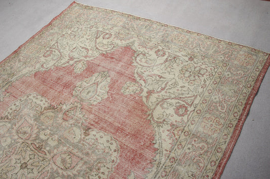 XL Vintage Turkish Accent Area Rug 6.2 x 8.7 ft