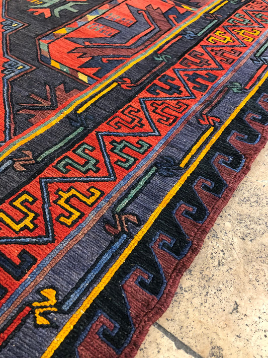 XL Vintage Caucasian Accent Area Rug 5.9 x 10 ft