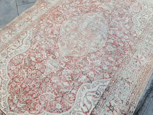 XL Vintage Turkish Accent Area Rug 5.5 x 9.2 ft