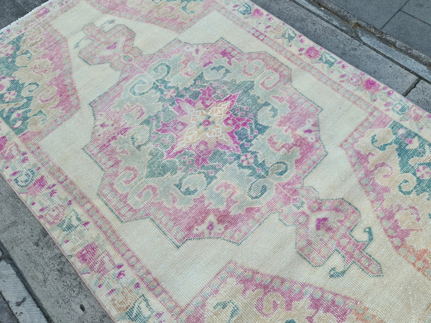 Vintage Turkish Accent Area rug 4.2 x 6.8 ft