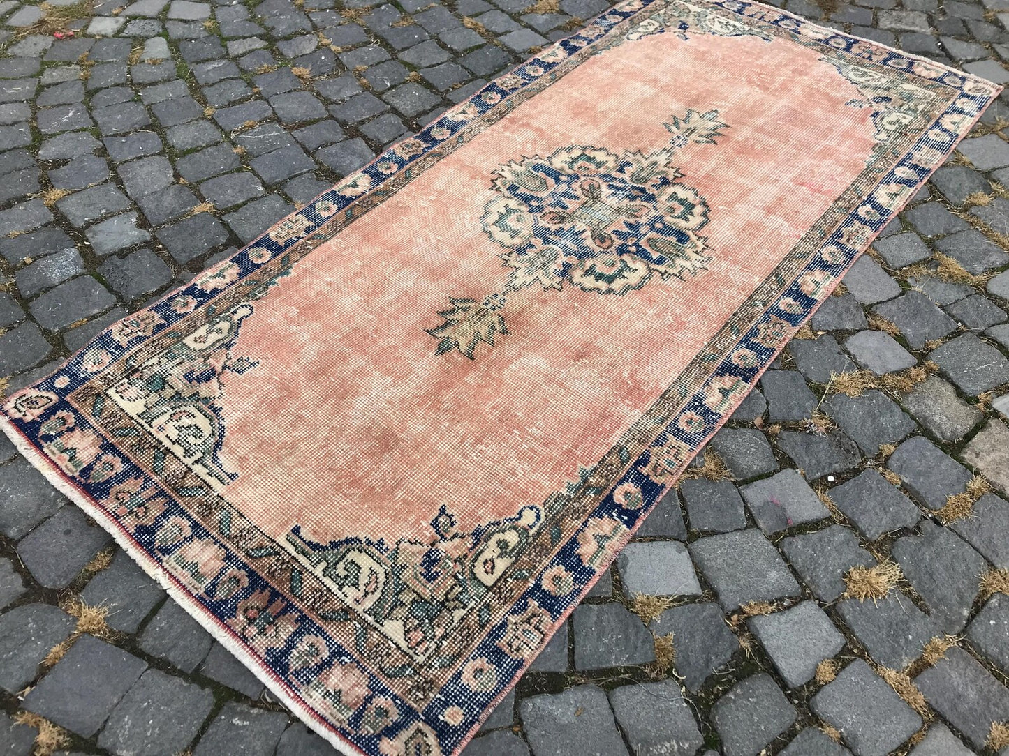 Vintage Turkish Accent Area rug 2.8 x 6.1 ft