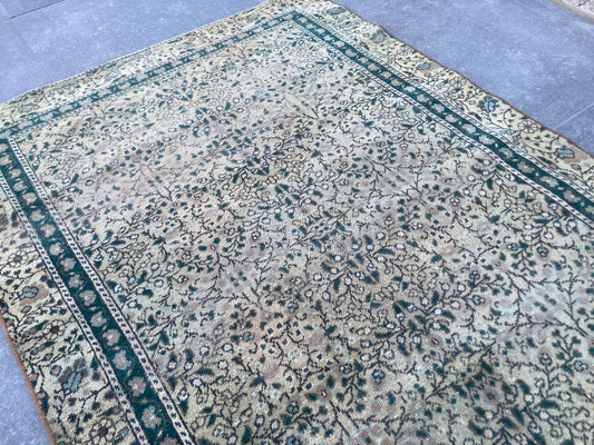 Vintage Turkish Accent Area rug 3.4 x 5 ft