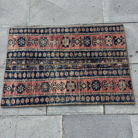 Vintage Turkish Mini Rug 1.7 x 2.5 ft