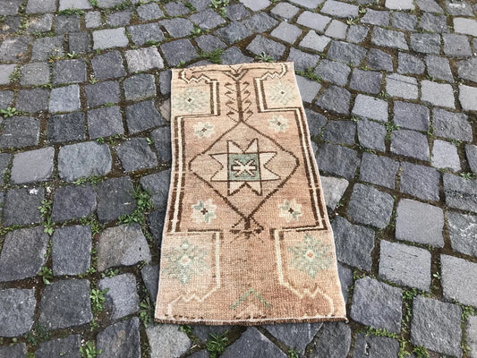 Vintage Turkish Mini Rug 1.2 x 2.4 ft