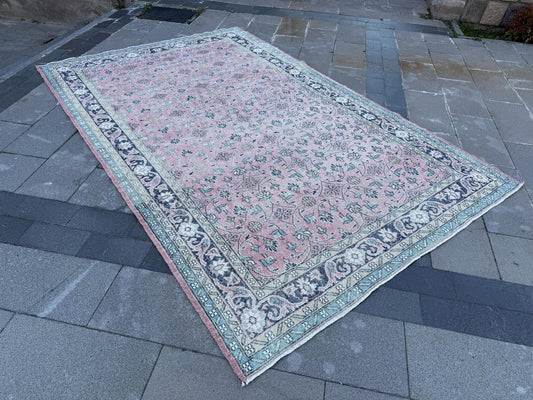 XL Vintage Turkish Accent Area Rug 6.5 x 10 ft