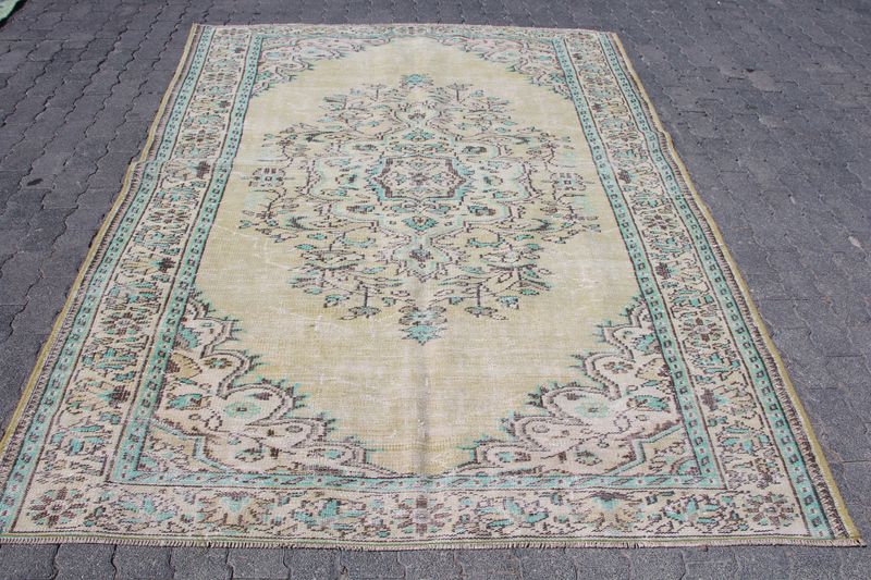 Vintage Turkish Accent Area rug 5.2 x 8.3 ft