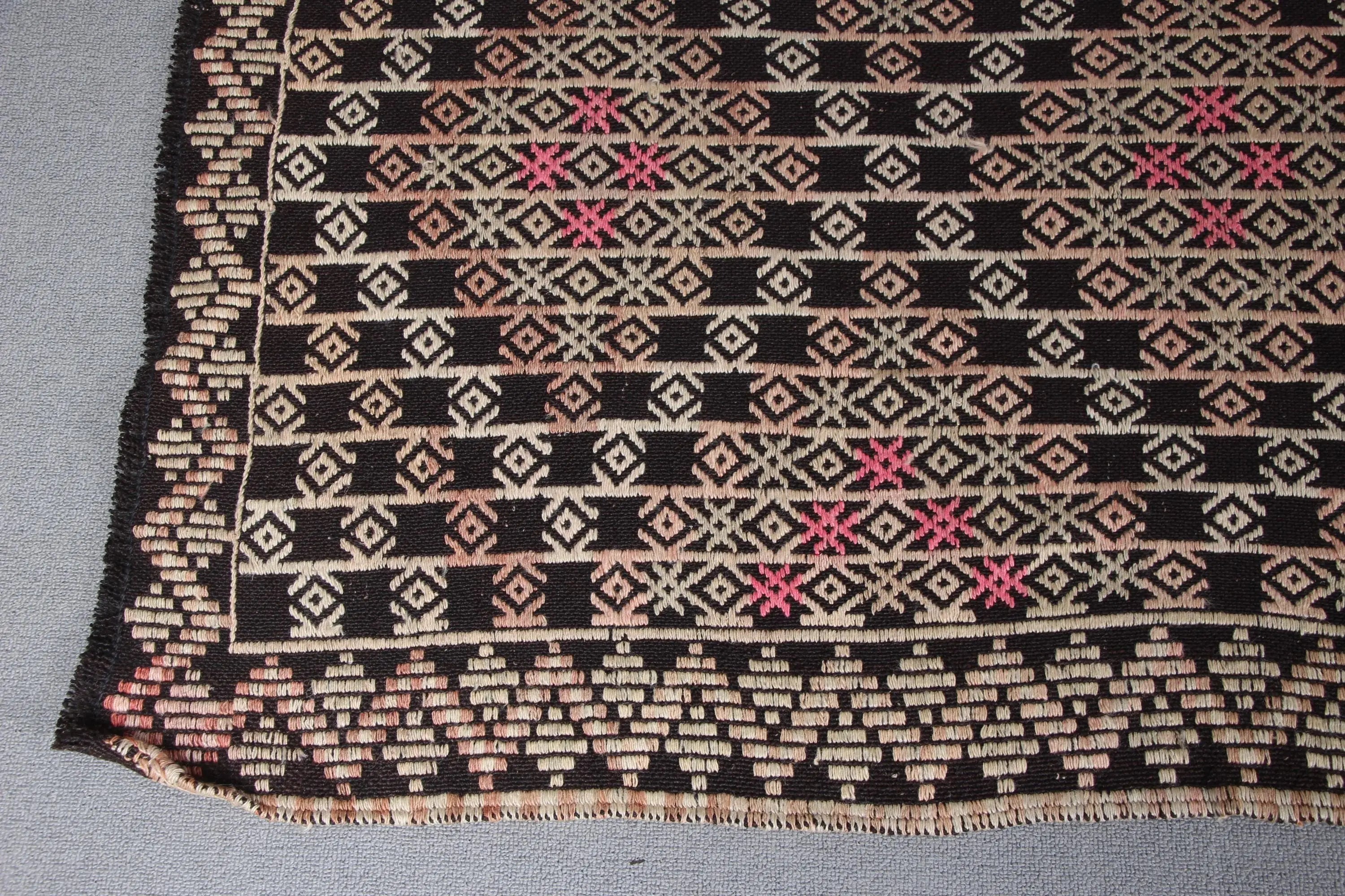 XL Vintage Turkish Accent Area rug 4.5 x 9.3 ft