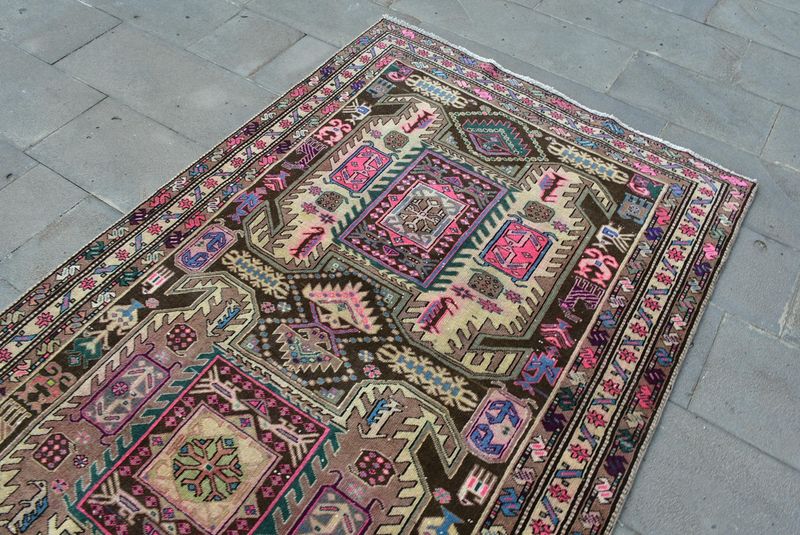 XL Vintage Turkish Accent Area rug 4.3 x 10.1 ft