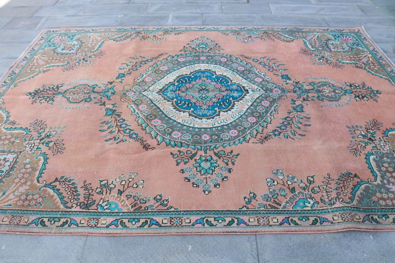 XL Vintage Turkish Accent Area Rug 7.3 x 10.1 ft