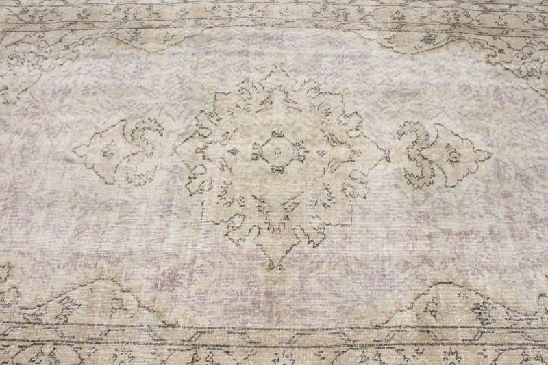 XL Vintage Turkish Accent Area Rug 5.2 x 8.9 ft