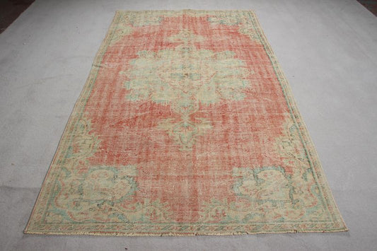 Vintage Turkish Accent Area rug 5 x 8.6 ft
