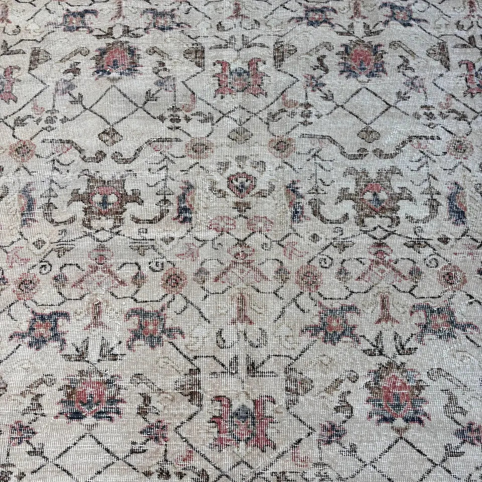 XL Vintage Turkish Accent Area Rug 6.2 x 10.5 ft