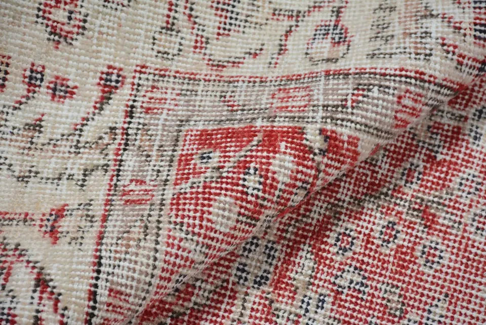 XL Vintage Turkish Accent Area rug 5.3 x 8.3 ft