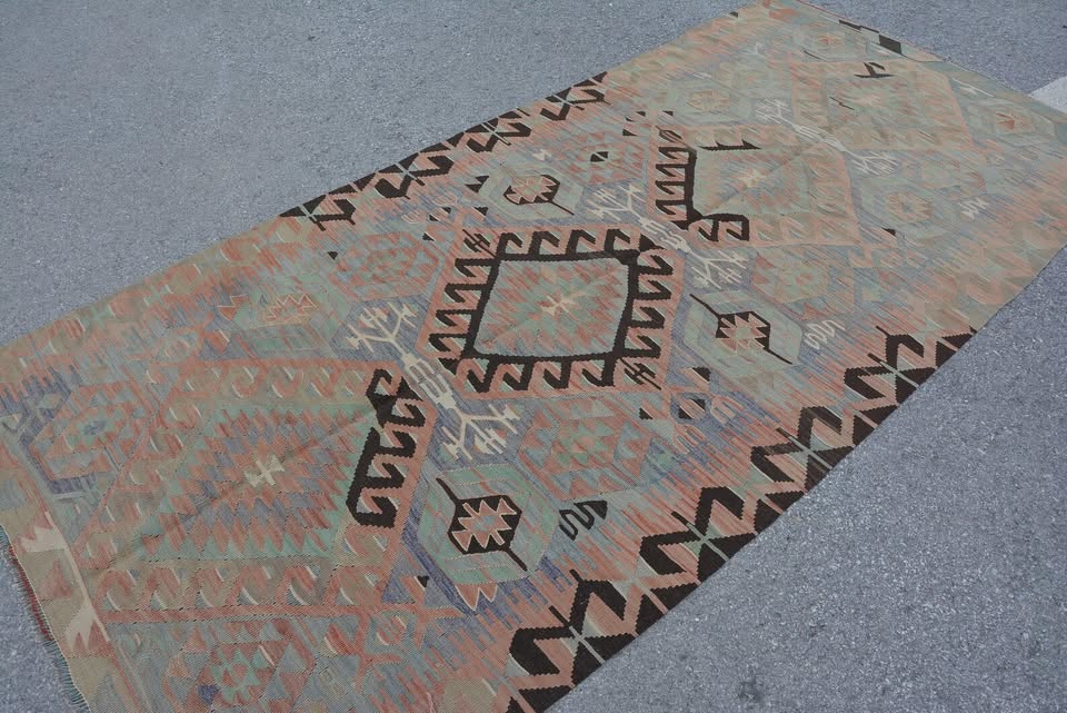 XL Vintage Turkish Accent Area Rug 4.4 x 9.5 ft