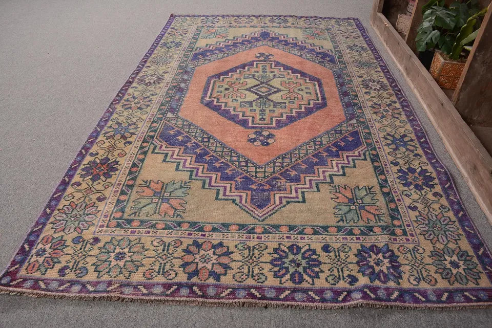 Vintage Turkish Accent Area rug 3.6 x 6.1 ft