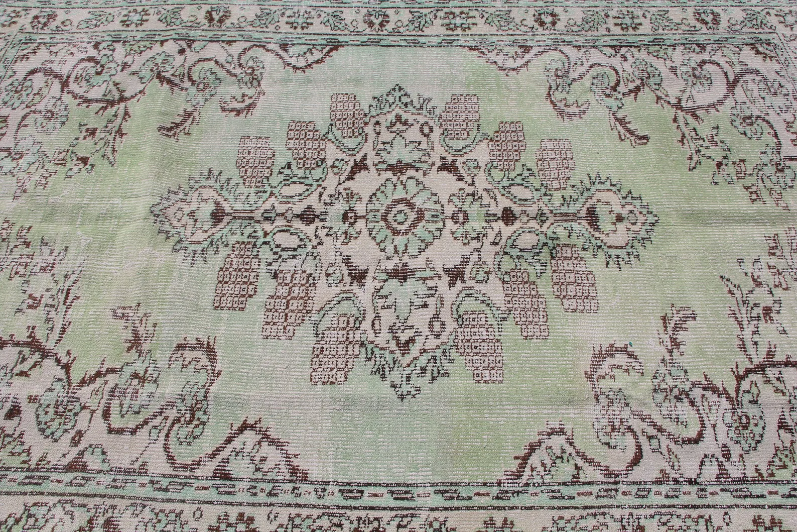 Vintage Turkish Accent Area rug 5.1 x 8.2 ft