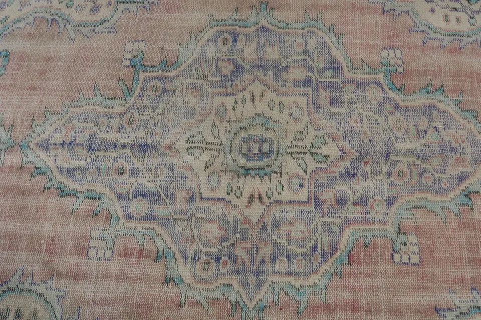 Vintage Turkish Accent Area rug 5 x 8.3 ft
