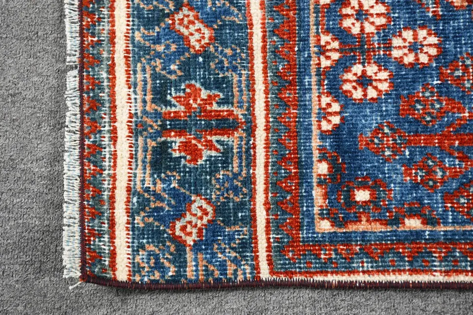 Vintage Persian Accent Area Rug 3.2 x 6.4 ft