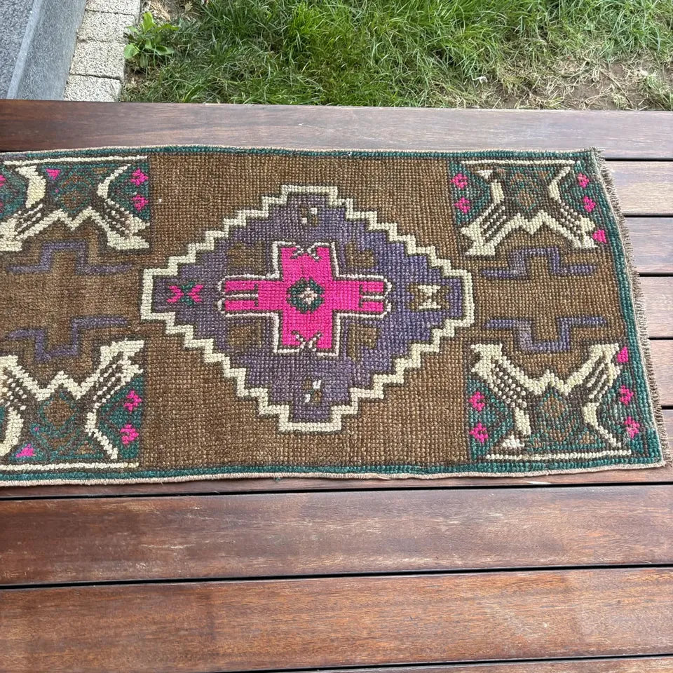 Vintage Turkish Mini Rug 1.5 x 2.8 ft