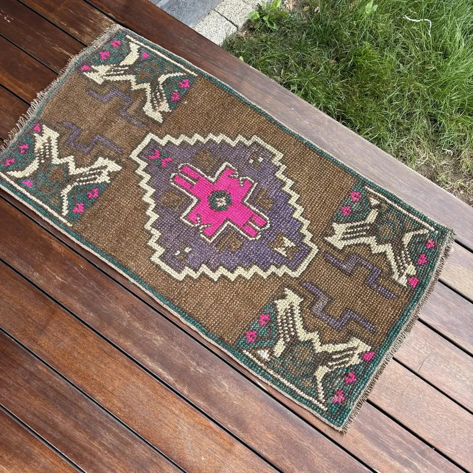 Vintage Turkish Mini Rug 1.5 x 2.8 ft
