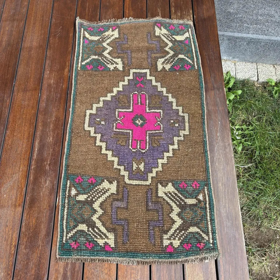Vintage Turkish Mini Rug 1.5 x 2.8 ft