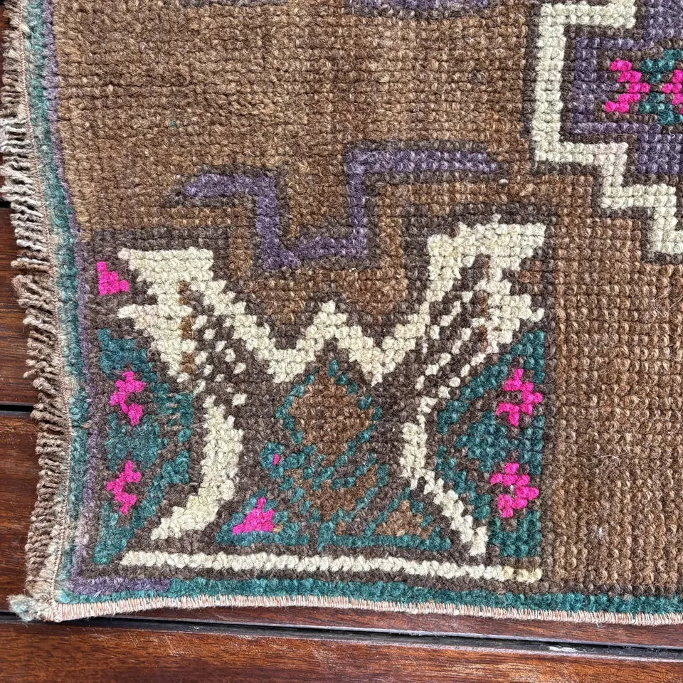 Vintage Turkish Mini Rug 1.5 x 2.8 ft