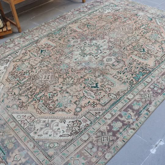 XL Vintage Persian accent area rug 6.4 x 9.3 ft