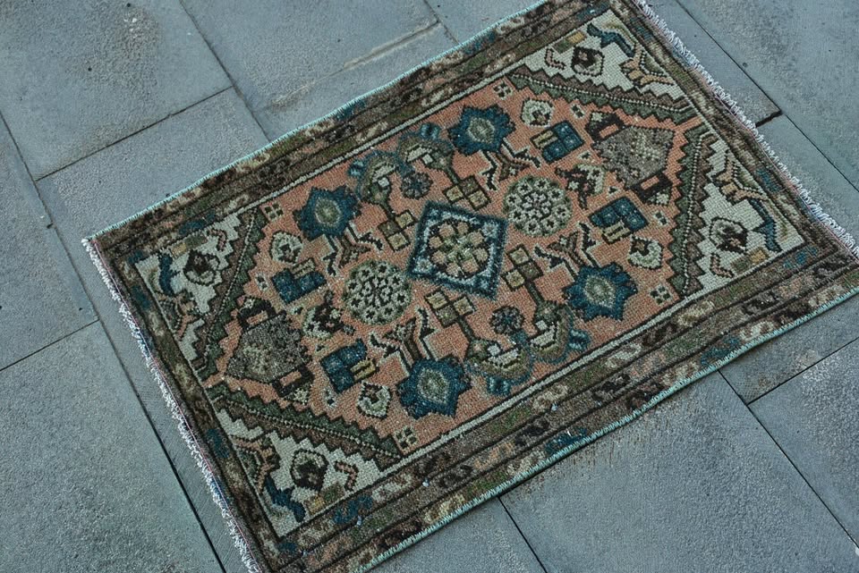 Vintage Turkish Mini Rug 1.8 x 2.6 ft