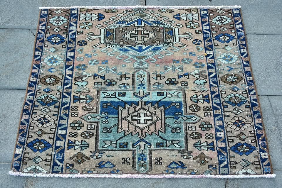 Vintage Turkish Mini Rug 2.5 x 3.1 ft