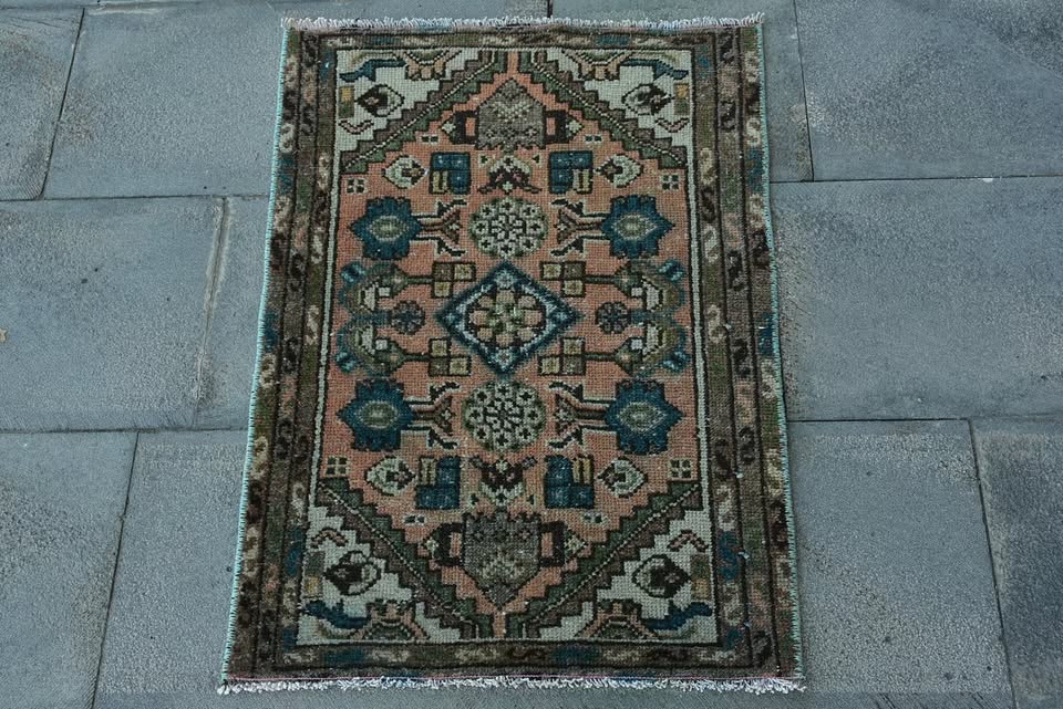 Vintage Turkish Mini Rug 1.8 x 2.6 ft