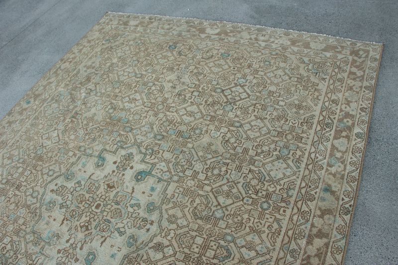 XL Vintage Persian Accent Area Rug 6.3 x 9.7 ft