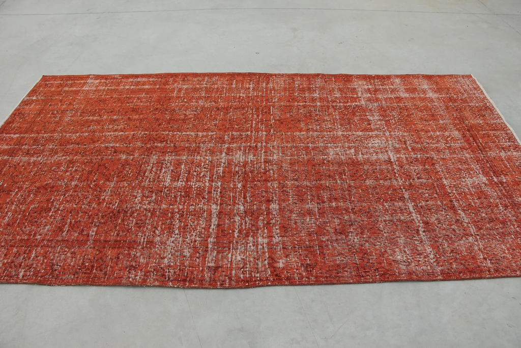 XL Vintage Turkish Accent Area rug 4.9 x 8.9 ft