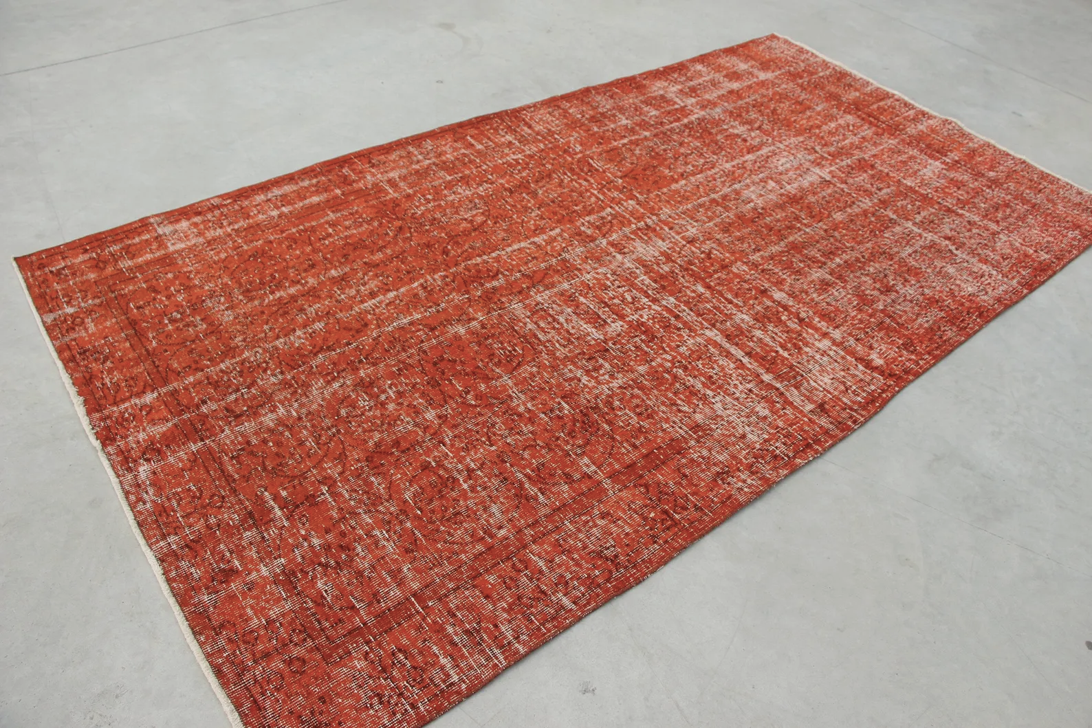 XL Vintage Turkish Accent Area rug 4.9 x 8.9 ft