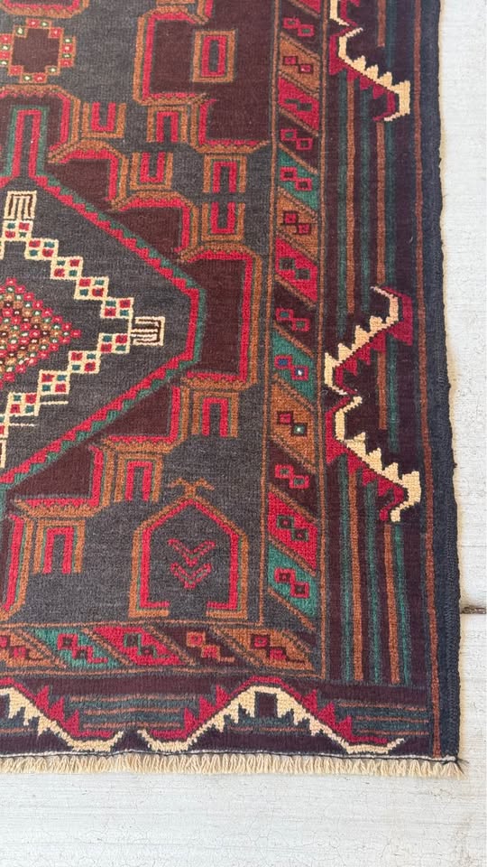 Vintage Persian Accent Area Rug 2.8 x 4.7 ft