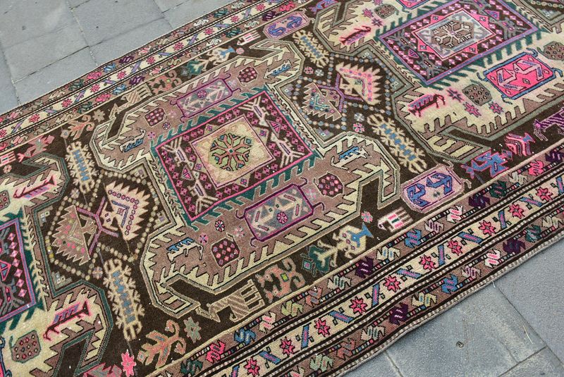 XL Vintage Turkish Accent Area rug 4.3 x 10.1 ft
