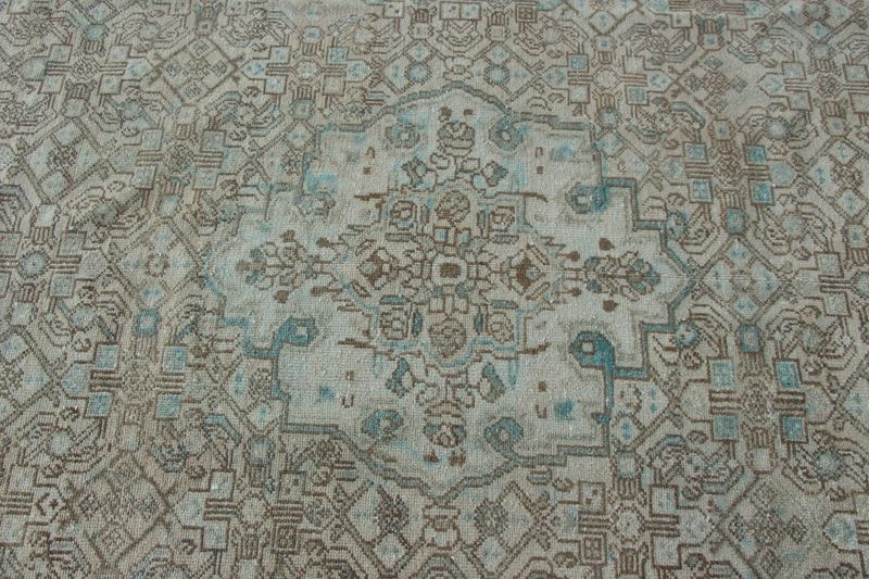 XL Vintage Persian Accent Area Rug 6.3 x 9.7 ft