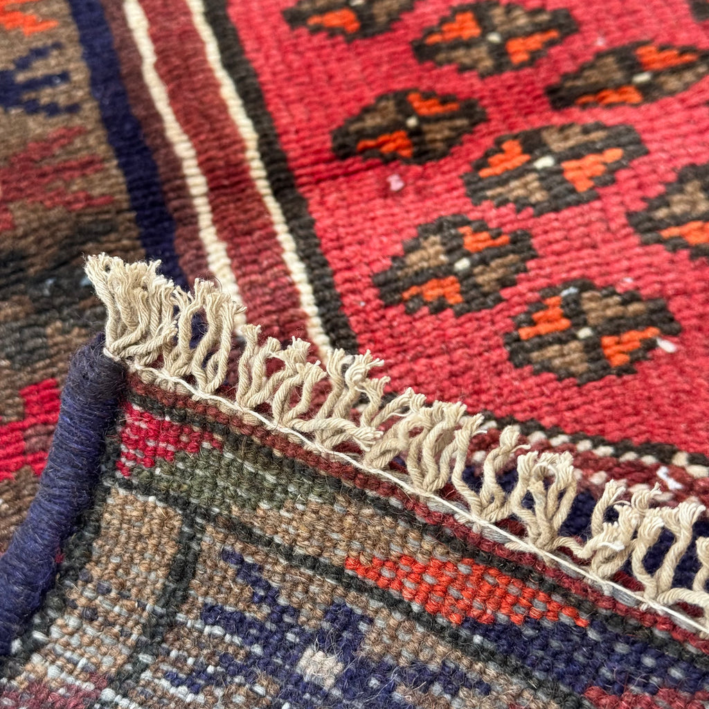 Vintage Persian Accent Area Rug 2.5 x 4.7 ft