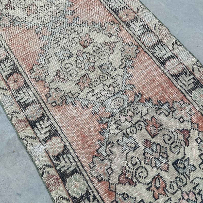 Vintage Turkish Runner Rug 2.9 x 6 ft
