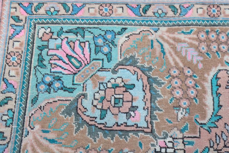 XL Vintage Turkish Accent Area Rug 7.3 x 10.1 ft