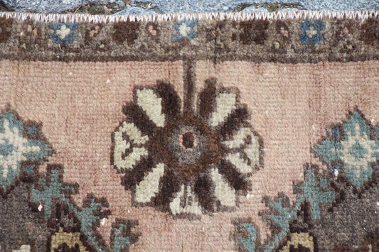 Vintage Turkish Mini Rug 1.5 x 2.8 ft