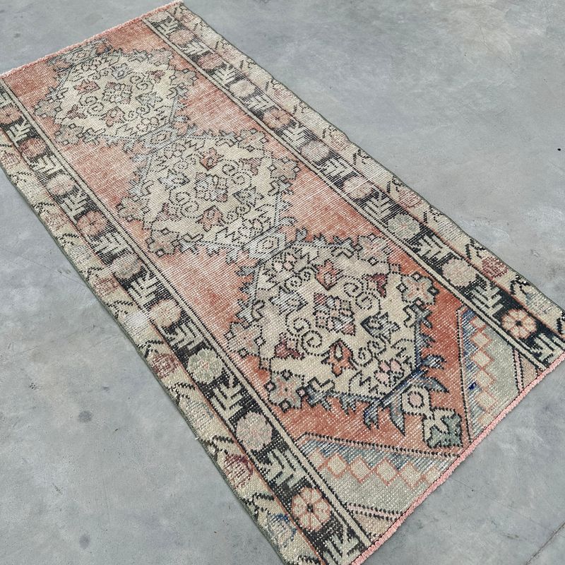 Vintage Turkish Runner Rug 2.9 x 6 ft